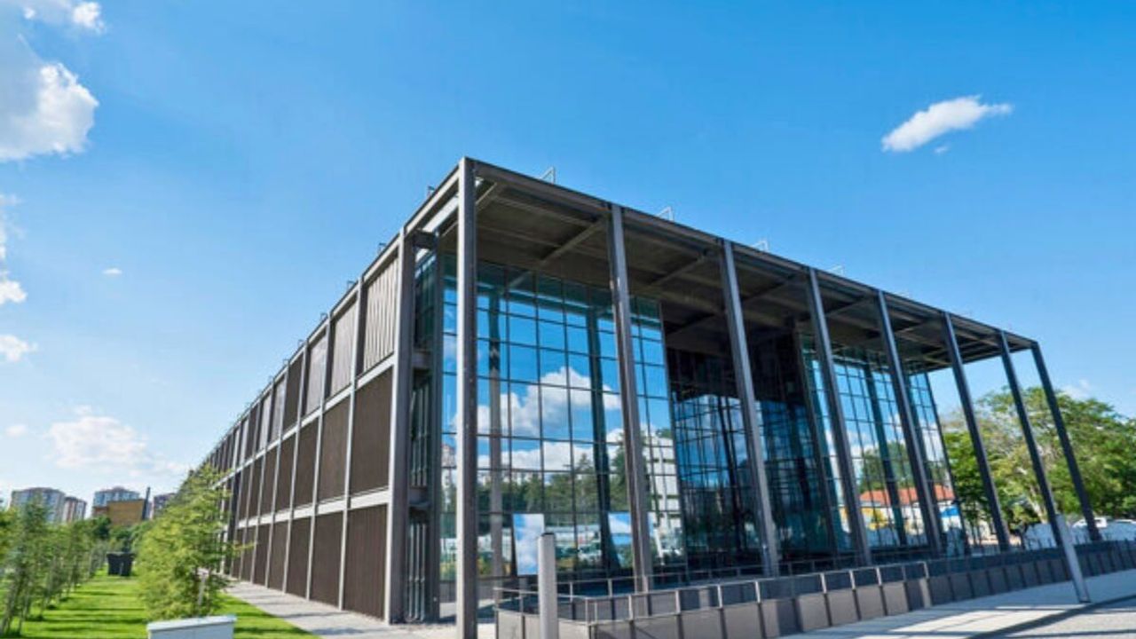 Abdullah Gül Üniversitesi Türkiye'nin en iyi ilk 10 üniversitesi arasına girdi