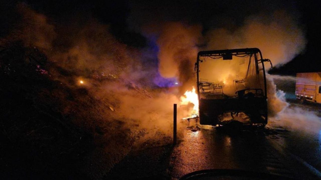 Adana-Kayseri yolunda 39 yolculu otobüs alev alev yandı