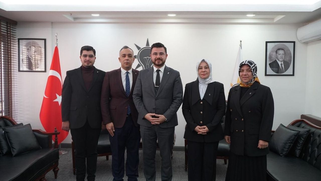 AK Parti Kayseri’de büyümeye devam ediyor! Üye sayısı 199 bine ulaştı