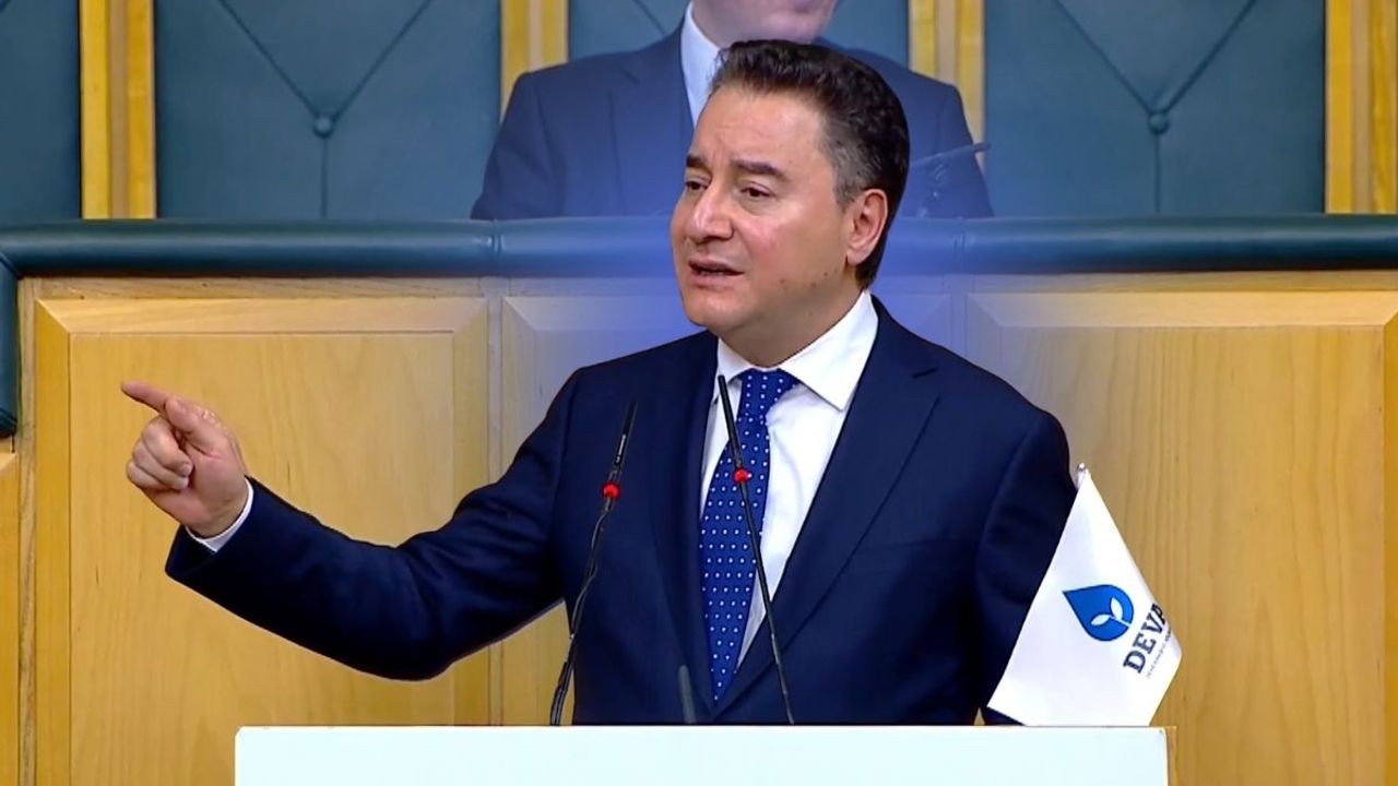 Ali Babacan’dan Hükümete Sert Eleştiriler: ‘Dış Güce Yaslananlar Kağıttan Kaplan Gibi Dağılır’