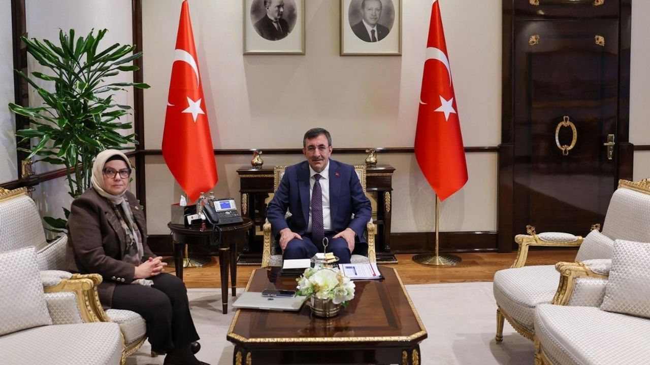 Ayşe Böhürler Kayseri'nin gündemini Cevdet Yılmaz'la görüştü