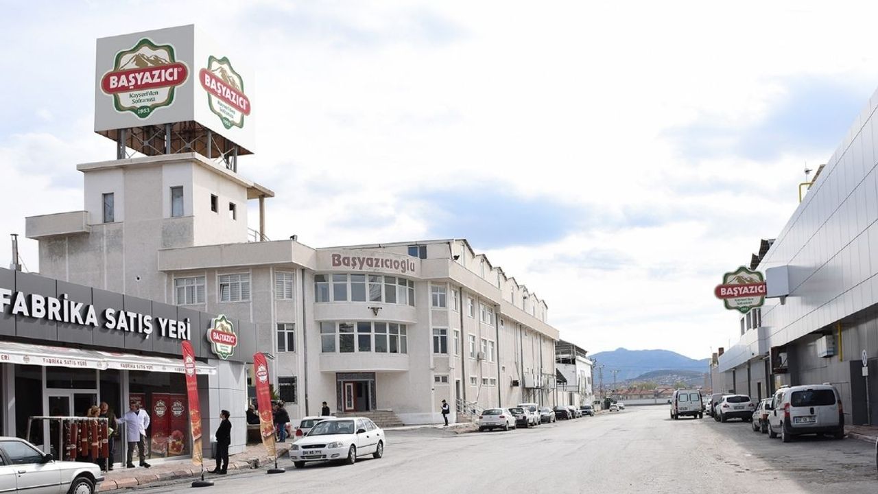 Kayseri Başyazıcı sucuk fabrikasında bir kadın asansör boşluğundan düştü: Ağır yaralı