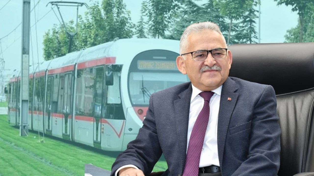 Memduh Büyükkılıç’tan taraftara jest: Bugün tramvay ücretsiz