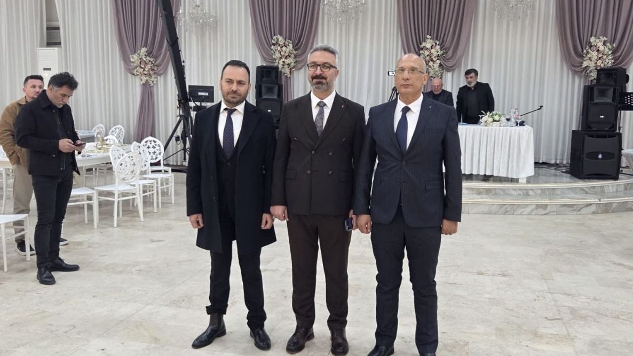 Kayseri Anadolu Oto Galericiler Sitesi’nin Başkanı Bilal Atabey oldu