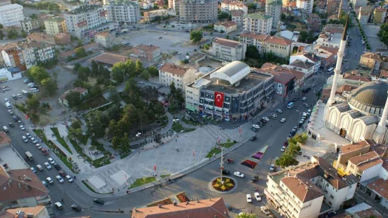 Kayseri'de belediye mülklerini tek tek kiraya verecek!