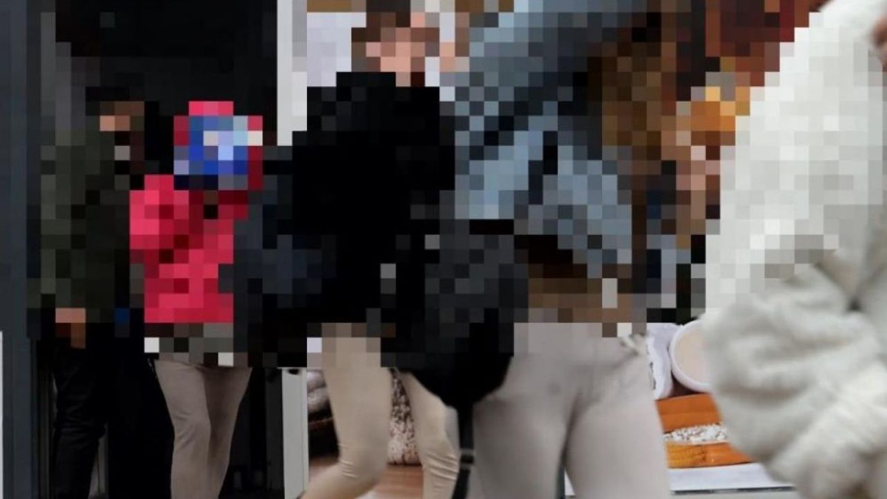 Fuhuş çetesine baskın! Cinsel içerikli ürünlerle yakalandılar