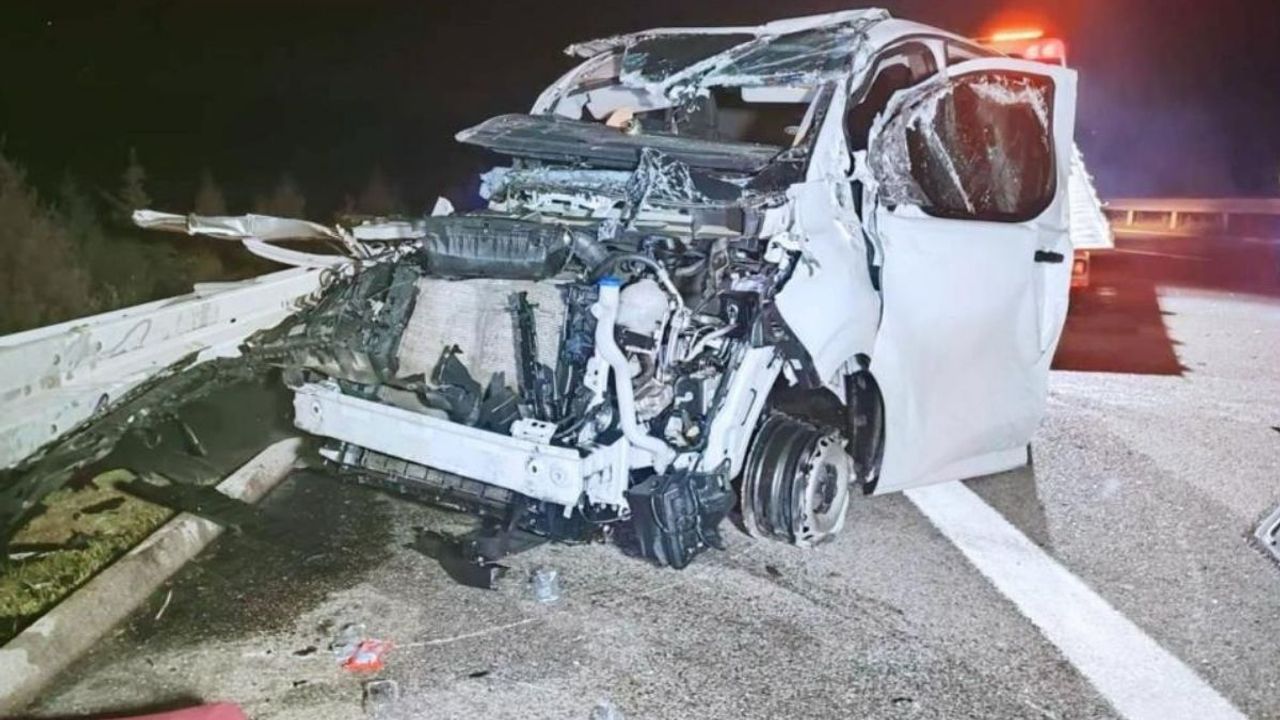 İstanbul’da altın taşıyan zırhlı araç devrildi: 11 Kilo altın kayıp