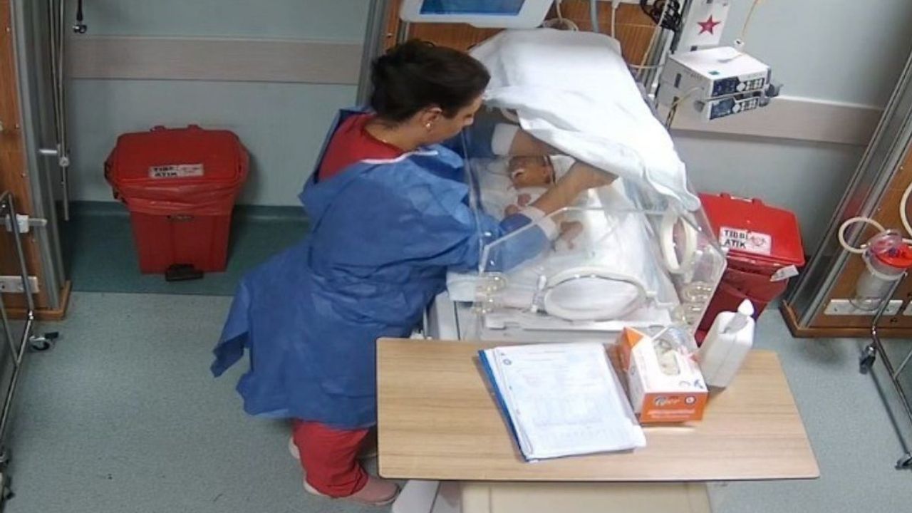 Kahramanmaraş’ta bebeği darbettiği iddia edilen hemşire her yerde aranıyor