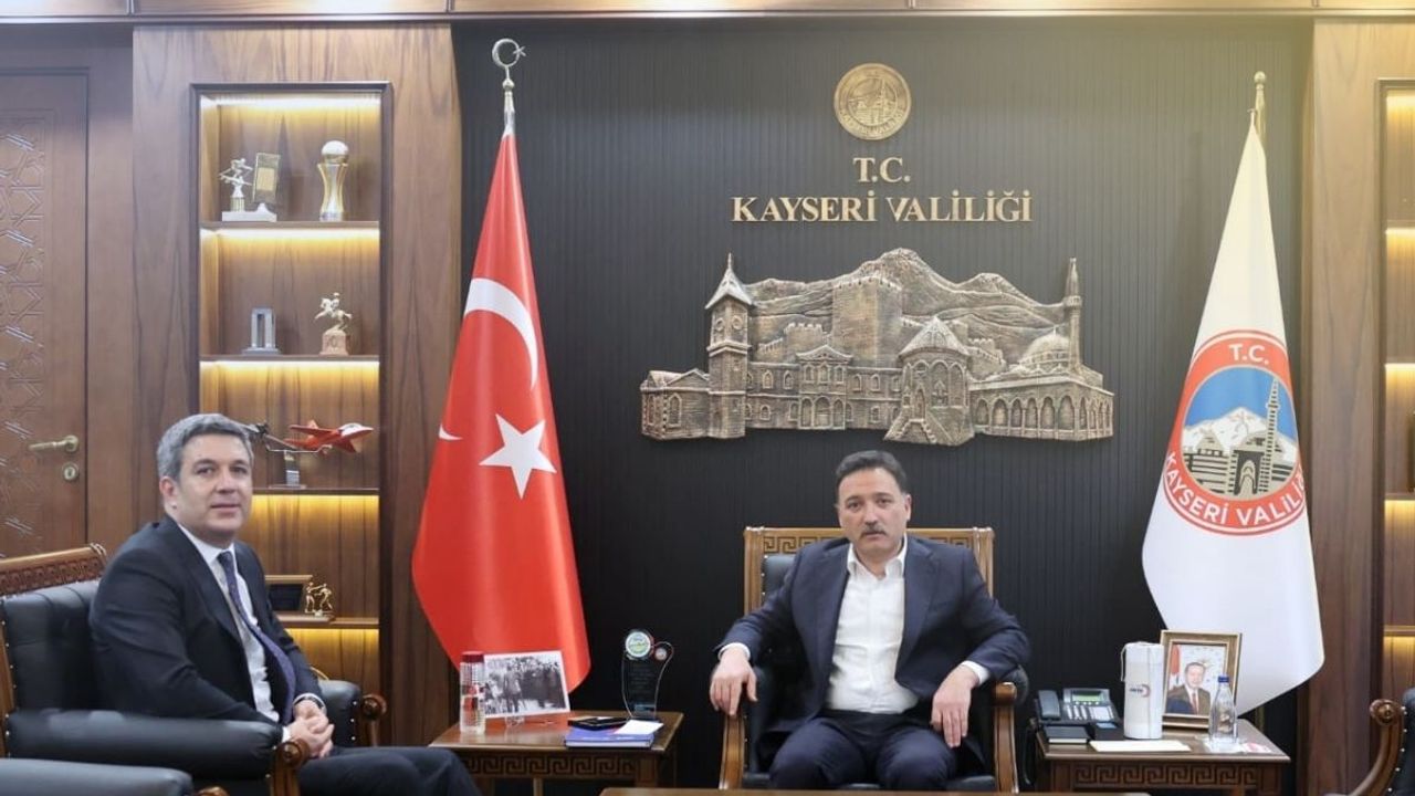 Turizmde 2026 rotası çizildi: Kapadokya Alan Başkanı, Vali Gökmen Çiçek’i ziyaret etti