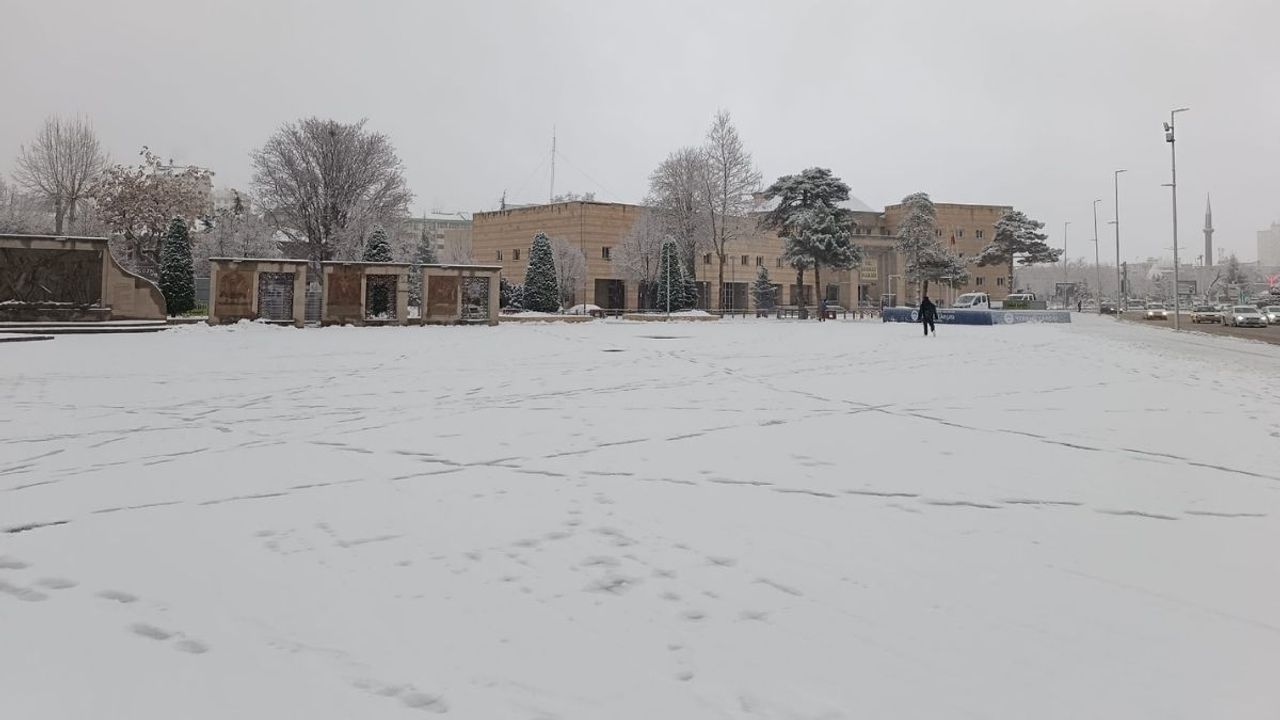 Kayseri’de yollar açık mı? Kar yağışı sonrası hangi yollar kapalı?