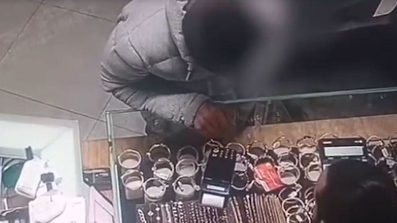 Kayseri’de yardım istediği genç kart bilgilerini çaldı: 182 Bin lira harcama yaptı