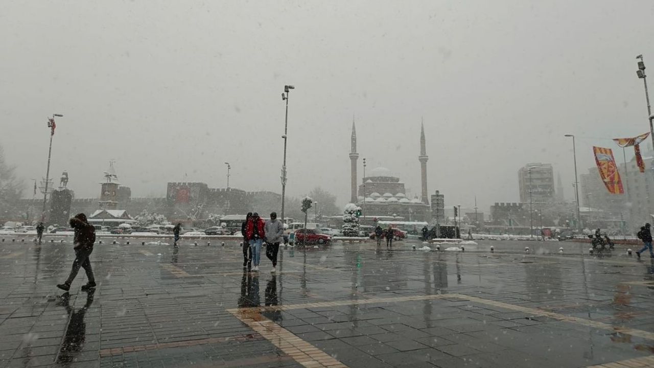 Kayseri'nin iki ilçesinde okullar tatil edildi!