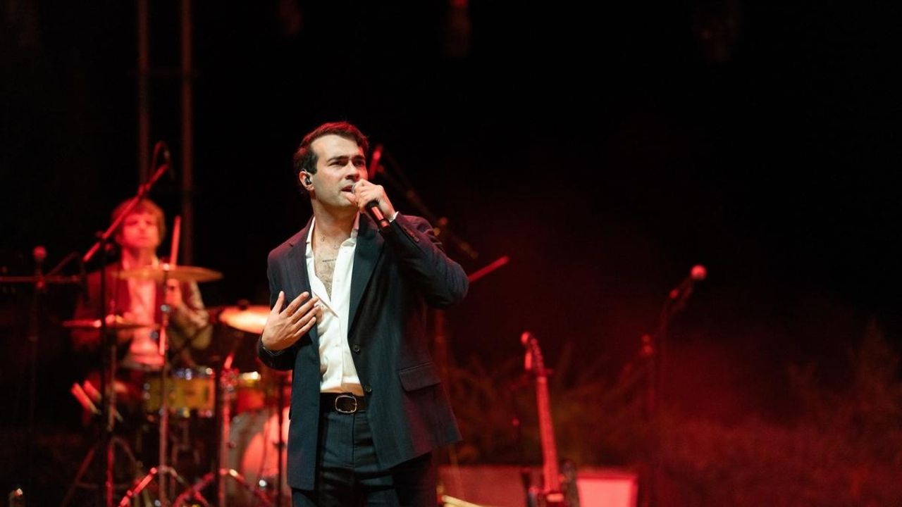 Mert Demir Kayseri konseri ile geri dönüyor!