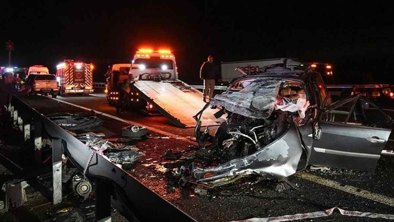 Niğde-Pozantı Otoyolu'nda feci kaza: 2 ölü 2 yaralı!
