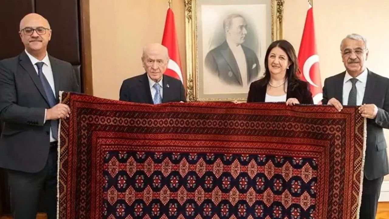 Terör örgütü lideri Öcalan, Devlet Bahçeli’ye kilim hediye etti