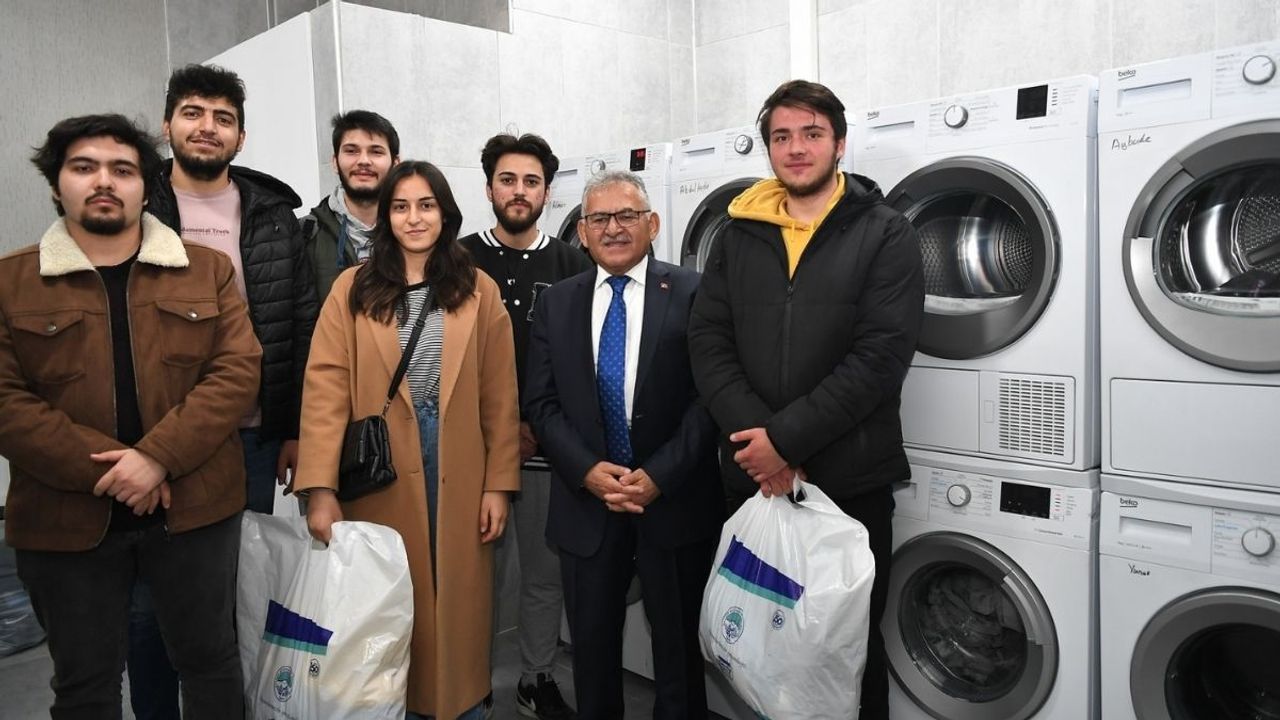 Öğrenci dostu şehir Kayseri’den 11 bin öğrenciye çamaşır desteği