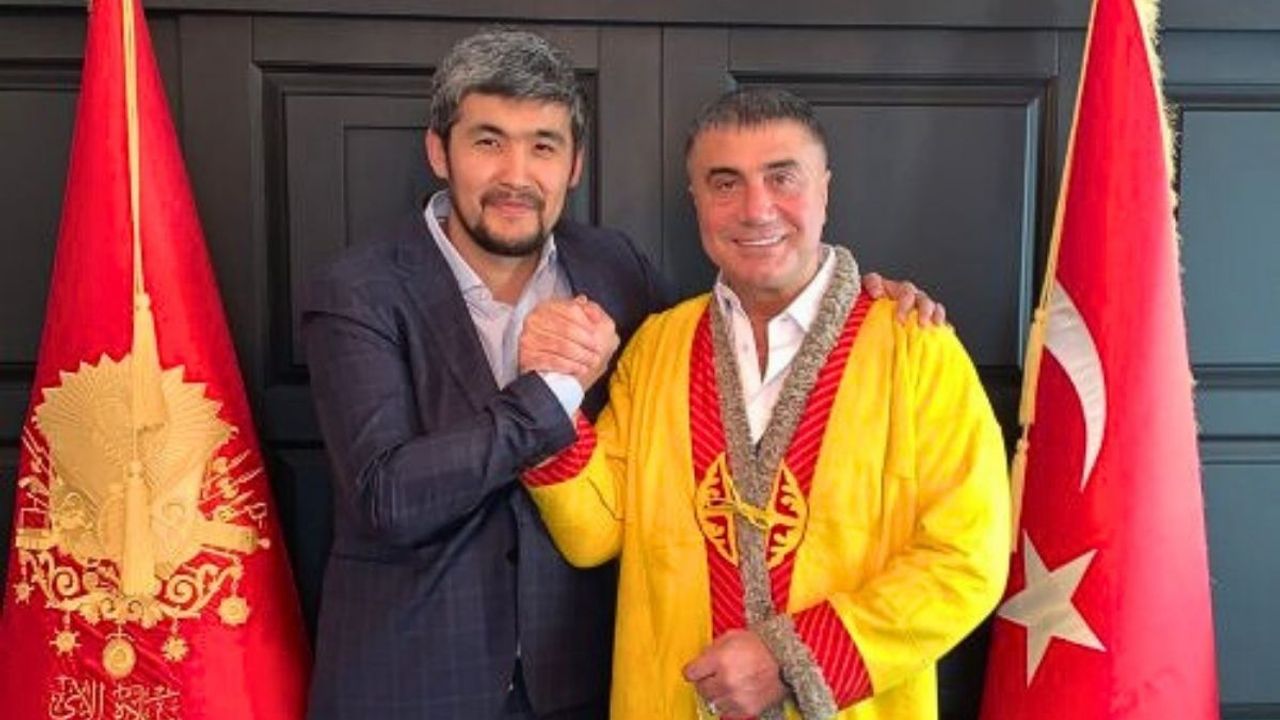 Bayrak olayları sonrası, 'Dünya Türklüğü Hakanı Sedat Peker'in' Türk Turan Birliği akıllara geldi