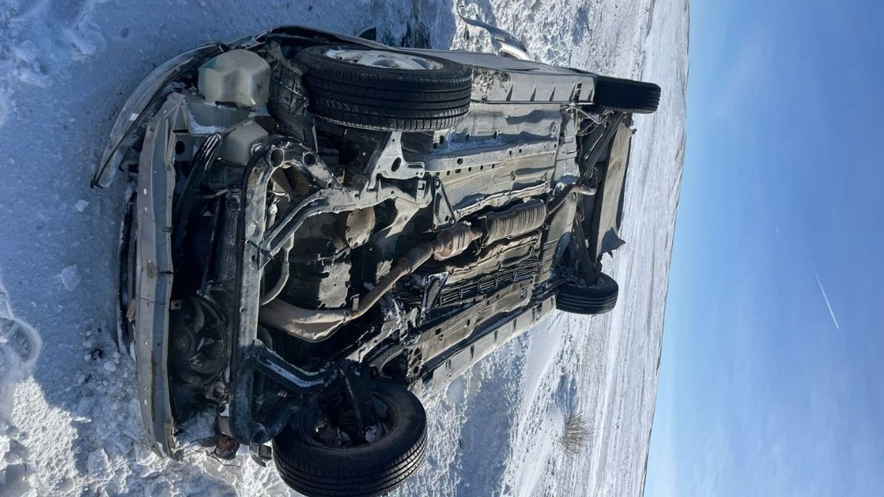 Takla üstüne takla!  Feci kaza: Otomobil hurdaya döndü, 4 yaralı