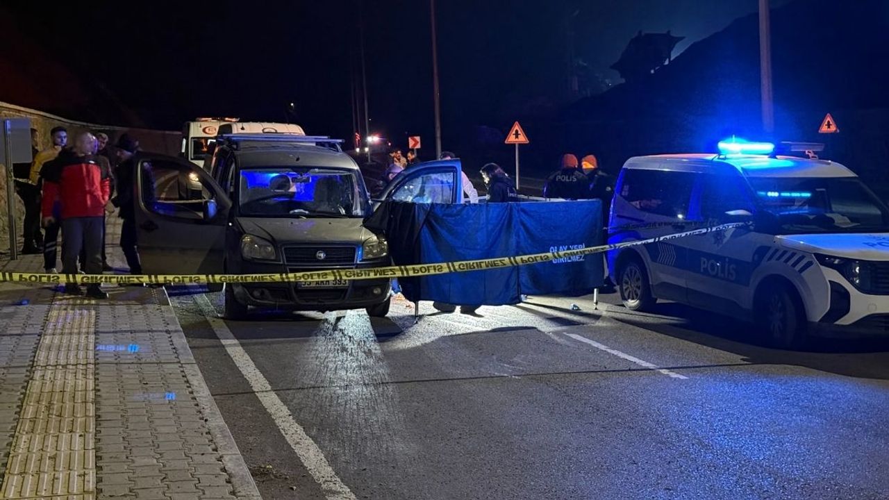 Yasak aşk cinayetle sonlandı: Boğazını bıçakla kesti, satırla son darbeyi vurdu