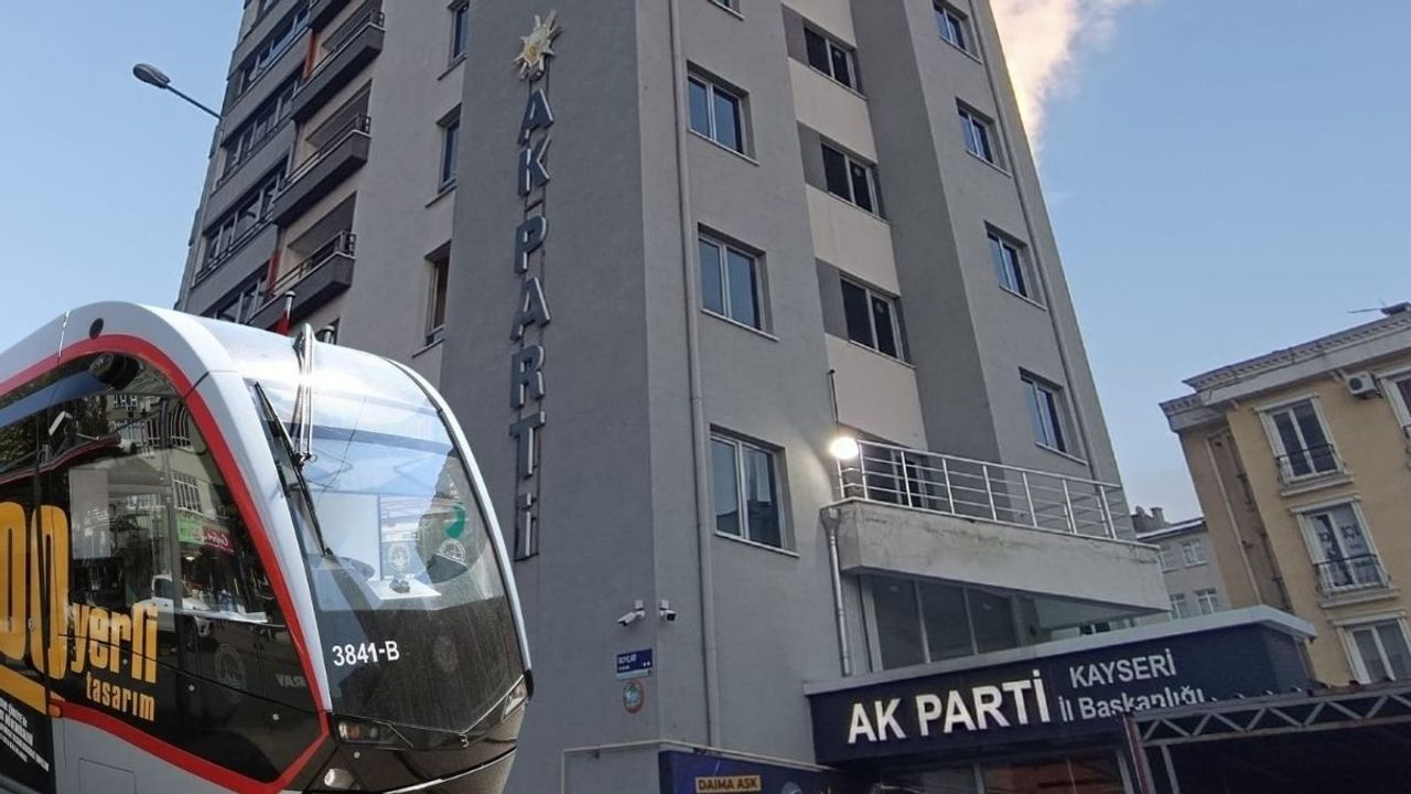 AK Parti Kayseri’den CHP’ye tramvay yanıtı: ‘CHP sahaya inmeden değerlendirme yapıyor’