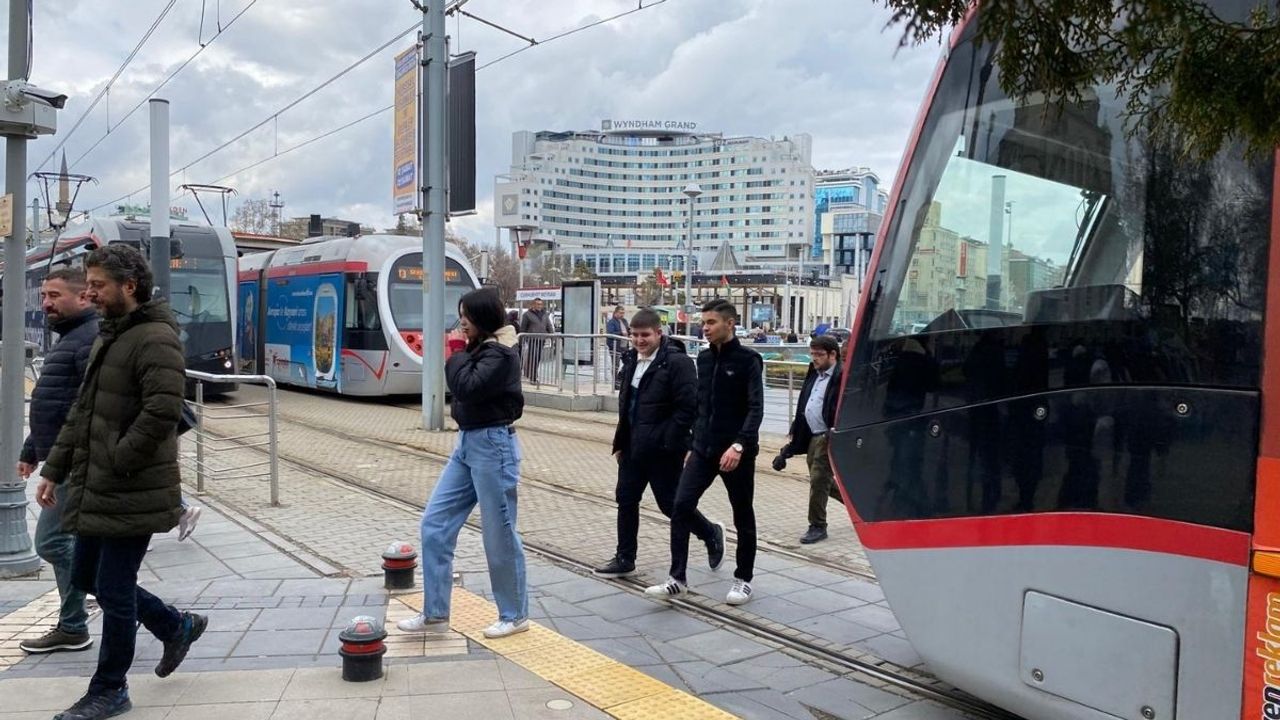 CHP Kayseri’den tramvay hatlarında güvenlik tartışması