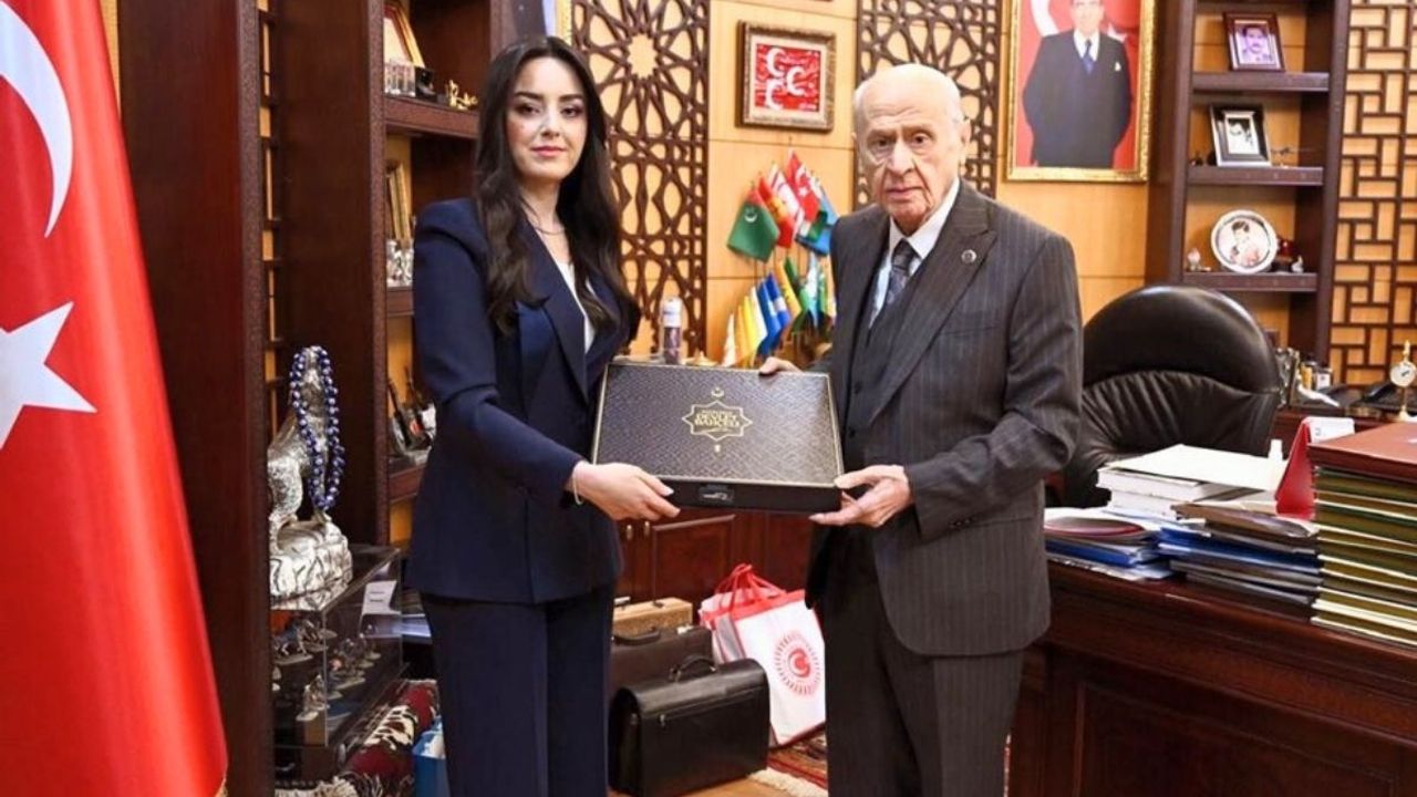 MHP’den “Eserlerle Devlet Bahçeli” Kitabı: Türk Milliyetçiliğinin kurumsal hafızası kayıt altına alındı