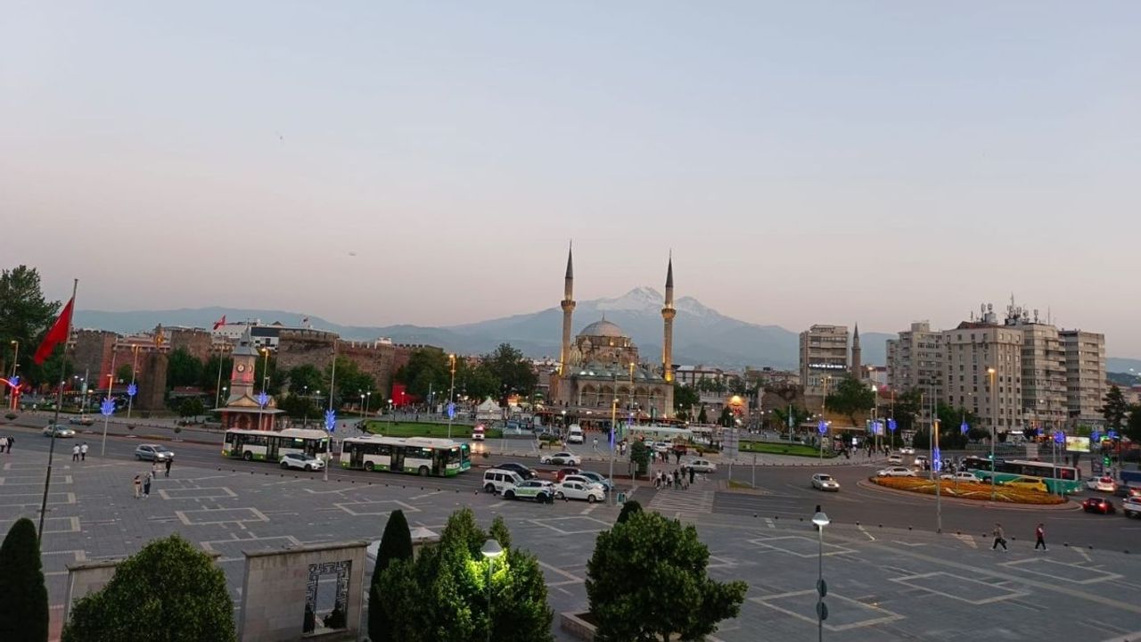 Kayseri'de yaz gelmeden alarma geçildi! Başkan Ergül uyardı