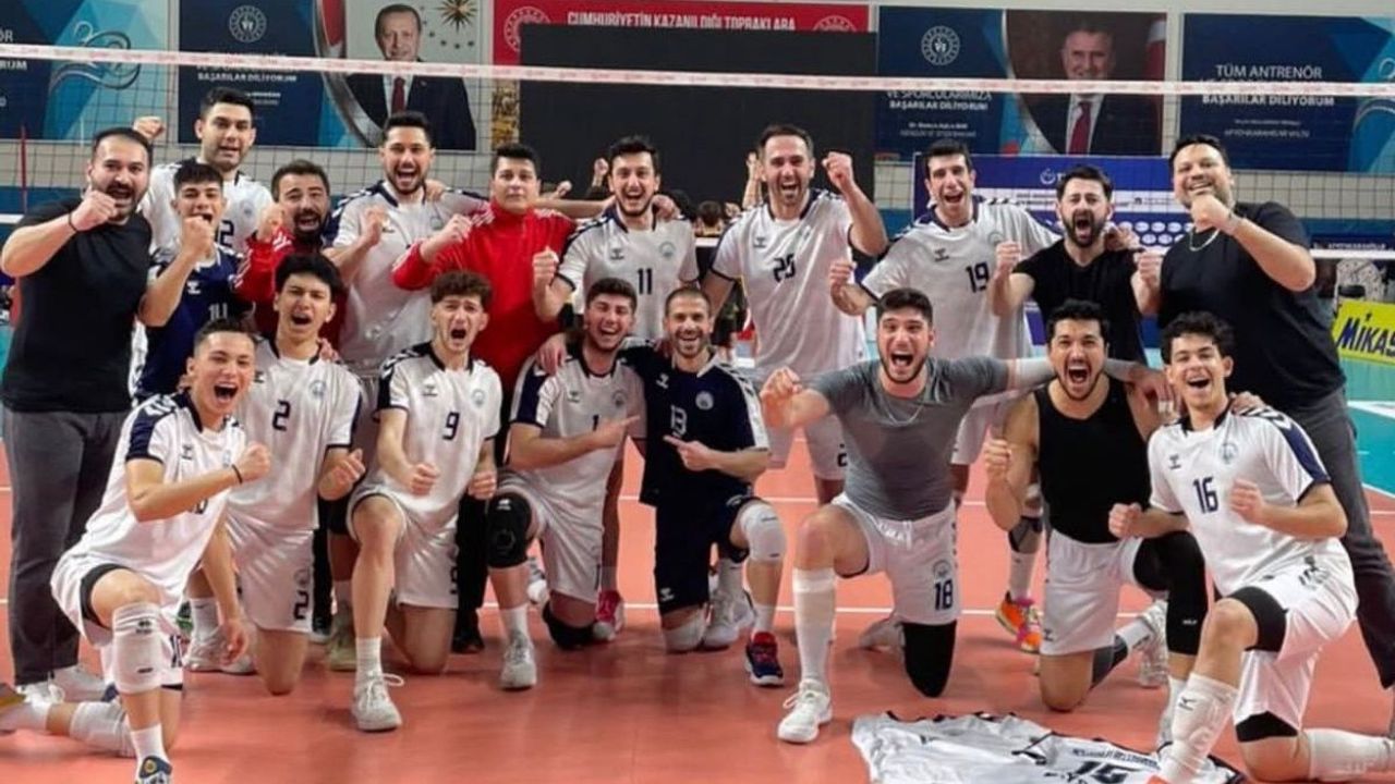 Melikgazi Belediye Spor Erkek Voleybol Takımı 1. Lig’e yükseldi