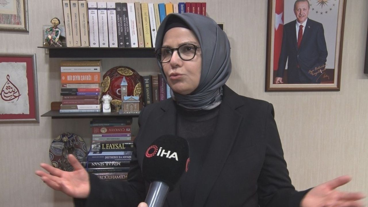 Kayseri Milletvekili Böhürler: Başörtülü kadınlar medyada çalışamazdı