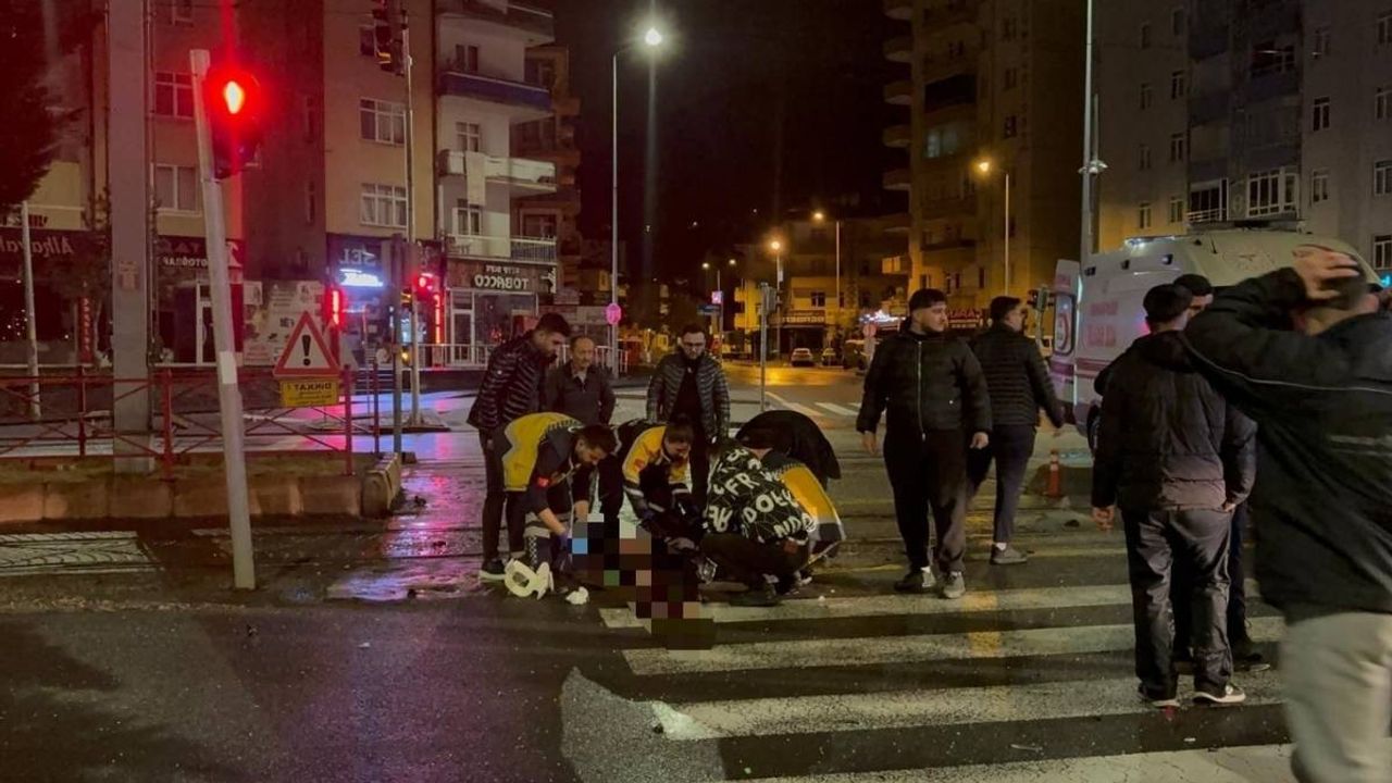 Kayseri’de cip ile motosiklet çarpıştı: 2 ağır yaralı