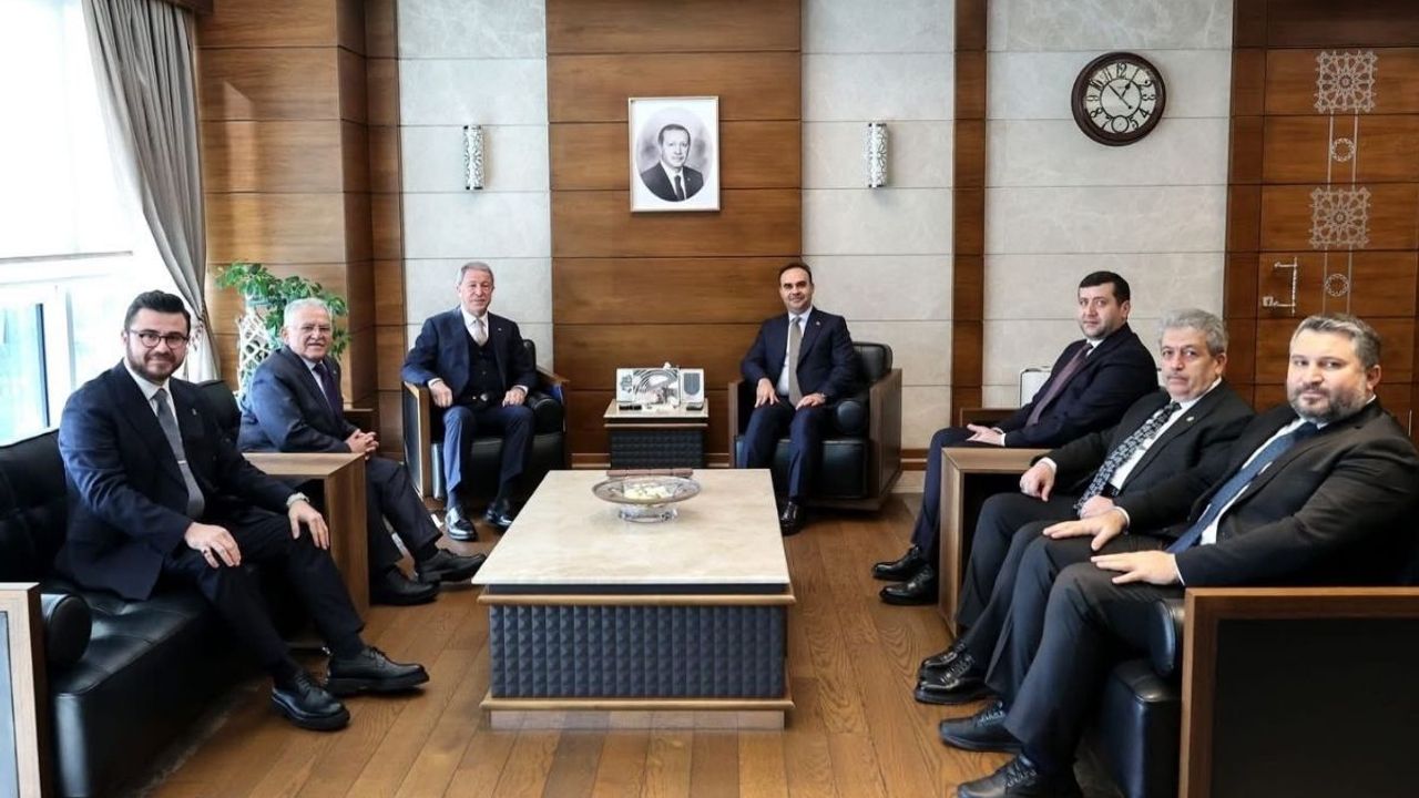 Kayserili siyasetçiler yeni Organize Sanayi Bölgesi projesi için, Bakan Mehmet Kacır’la görüştü