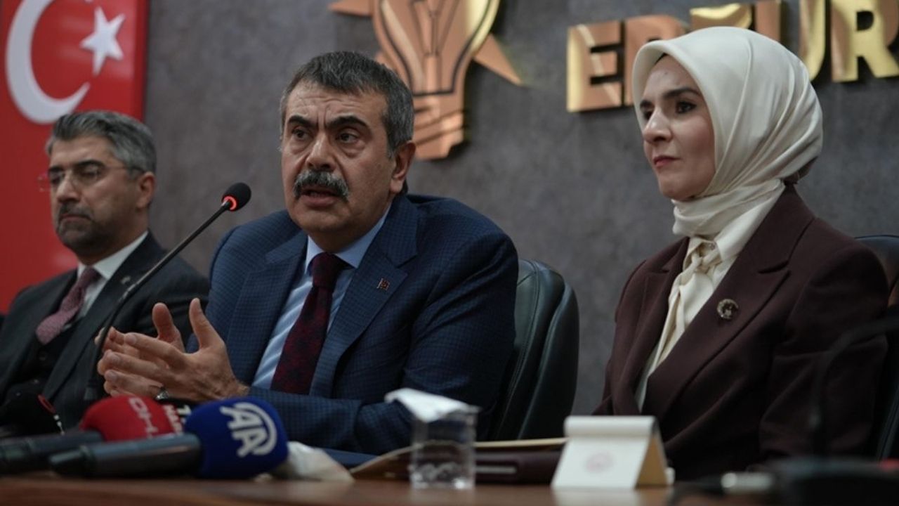 Milli Eğitim Bakanı Tekin: Yatırım yapmamayı marifet gören bir muhalefet var