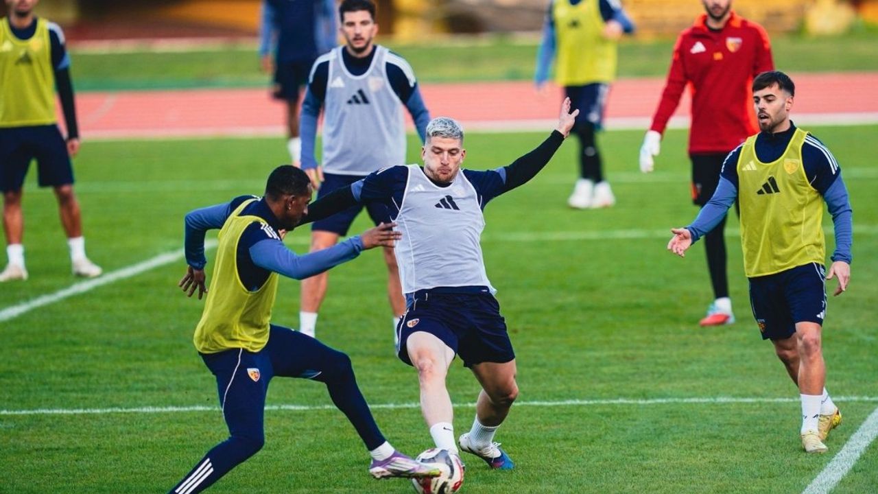 Kayserispor Göztepe maçı hazırlıklarını İzmir Atatürk Stadyumunda tamamladı