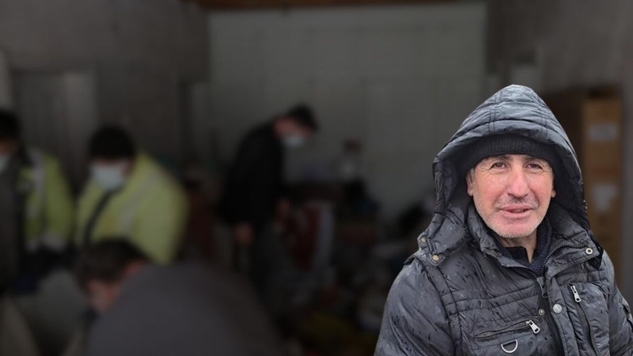 Eve giren ekipler şaşkına döndü: Evinde tonlarca biriktirmiş