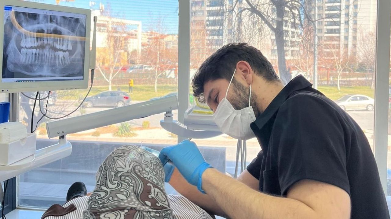 İftar ve sahur sonrası bunu yapmayanlar dikkat: Kayseri’de diş hekimi açıkladı