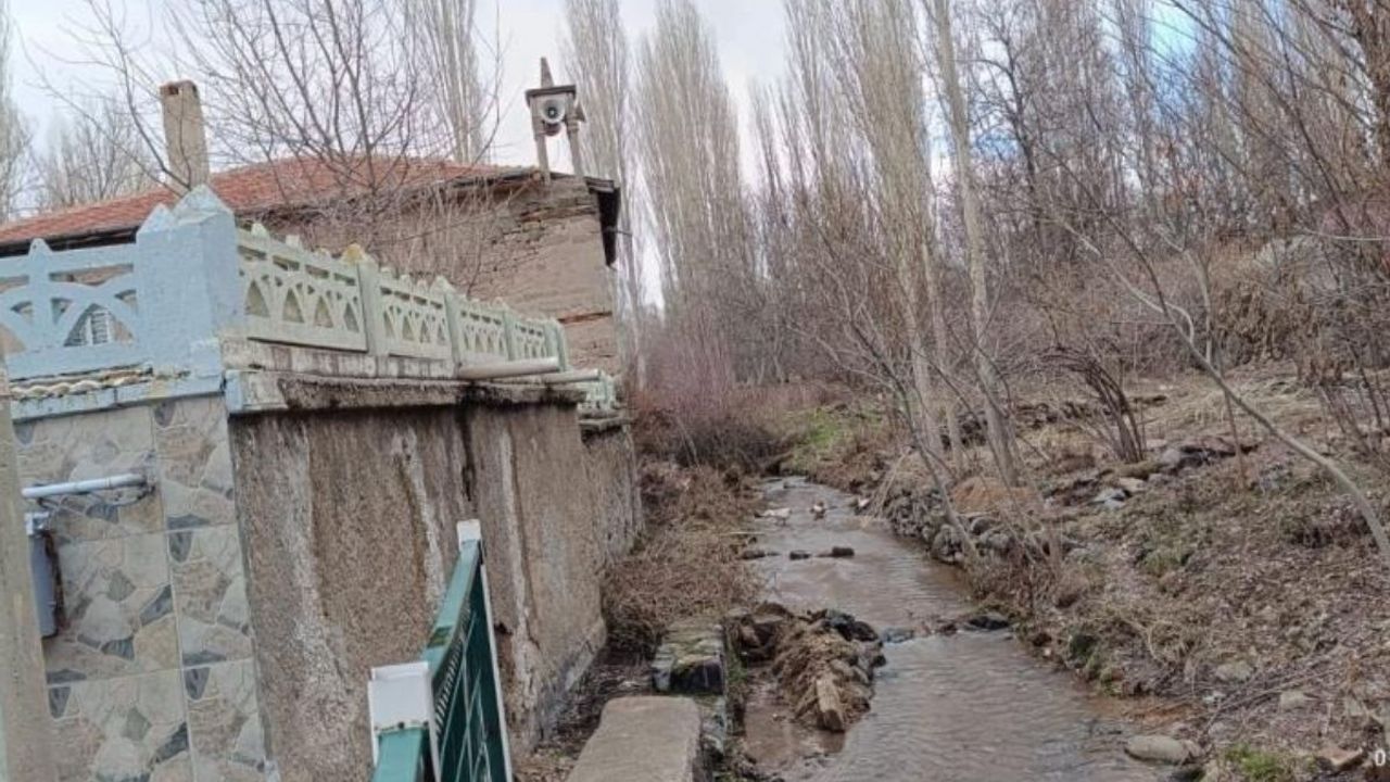 Kayseri'nin köklü ailesi inşa etmişti! Bu camiyi gören hayrete düşüyor