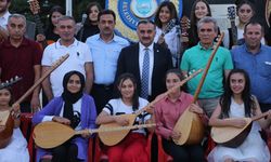 Yaz Kursu Öğrencilerinin Müzik Dinletisi Büyük Beğeni Topladı