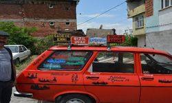 Müzeye dönüştürdüğü otomobili ile 60 il ve 300 ilçe gezdi