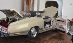 Tutkunu olduğu klasik otomobilin minyatürünü 36 yılda yaptı