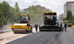 Çimenli Caddesi’ne Son Kat Asfalt Atıldı, Yol Trafiğe Açıldı