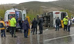 Kayseri- Sivas Karayolunda Otobüs Kazası: 10 Yaralı
