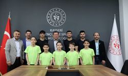 Şampiyon Jimnastikçilerden Kabakcı’ya Ziyaret