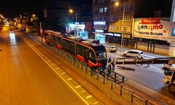Ulaşım A.Ş. Talas Mevlana-Cumhuriyet Meydanı Raylı Sistem Hattında İlk Tramvayı Raylara İndirdi