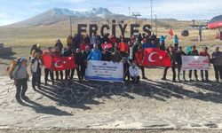 Cumhuriyetin 100. Yılında Erciyes Dağı Zirve Tırmanışı Yapıldı