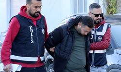 Adana'da Eve Yapılan Baskında 13 Tane Ruhsatsız Tabanca Ele Geçirildi