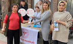 AIDS'e Dikkat Çekmek İçin Stant Açıtılar