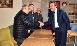 Başkan Çetin, Vatandaşlarla Bir Araya Gelerek Sorunlarını Dinledi