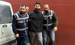 Babasını 50 bıçak darbesi ile öldüren sanık: “Acı çekerek ölmesini istedim”