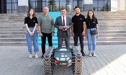 ERÜ Öğrencileri Tarımsal İnsansız Kara Aracı ile TEKNOFEST’te Finale Kaldılar