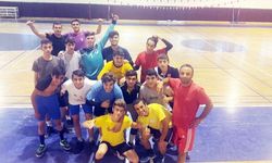 Kayseri Gençlik Spor 2. Lig hentbol takımına 15 yeni sporcu